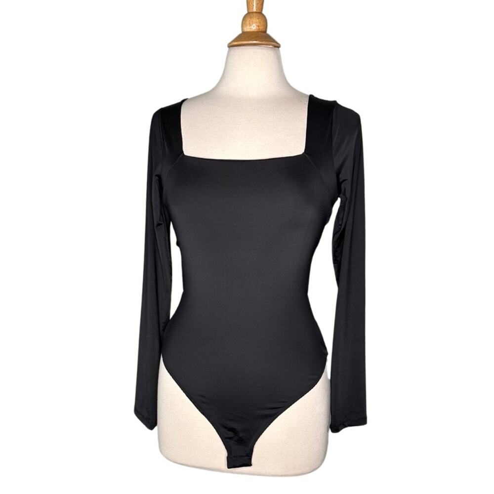 Le Lis Black SquareNeck CutOut Back Long Sleeve Bodysuit Super Soft Stretch GG21
